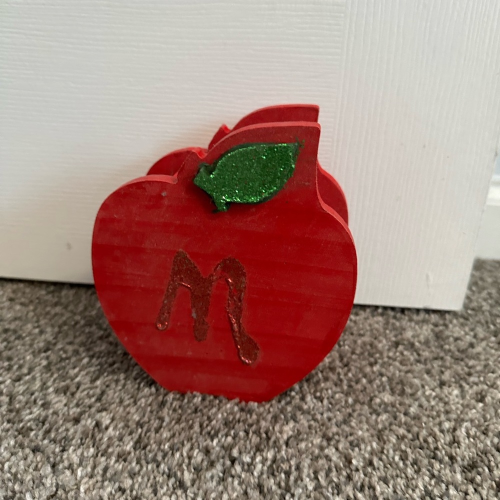 Apple Holder with M & Glitter Details